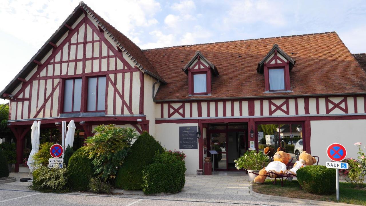 Auberge Du Lac, Sure Hotel Collection By Best Western Mesnil-Saint-Père Exteriér fotografie