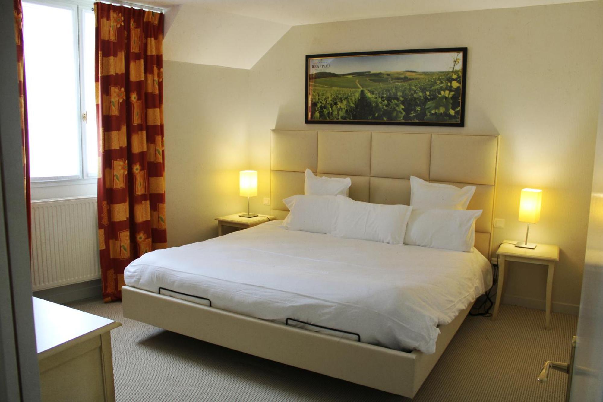Auberge Du Lac, Sure Hotel Collection By Best Western Mesnil-Saint-Père Exteriér fotografie