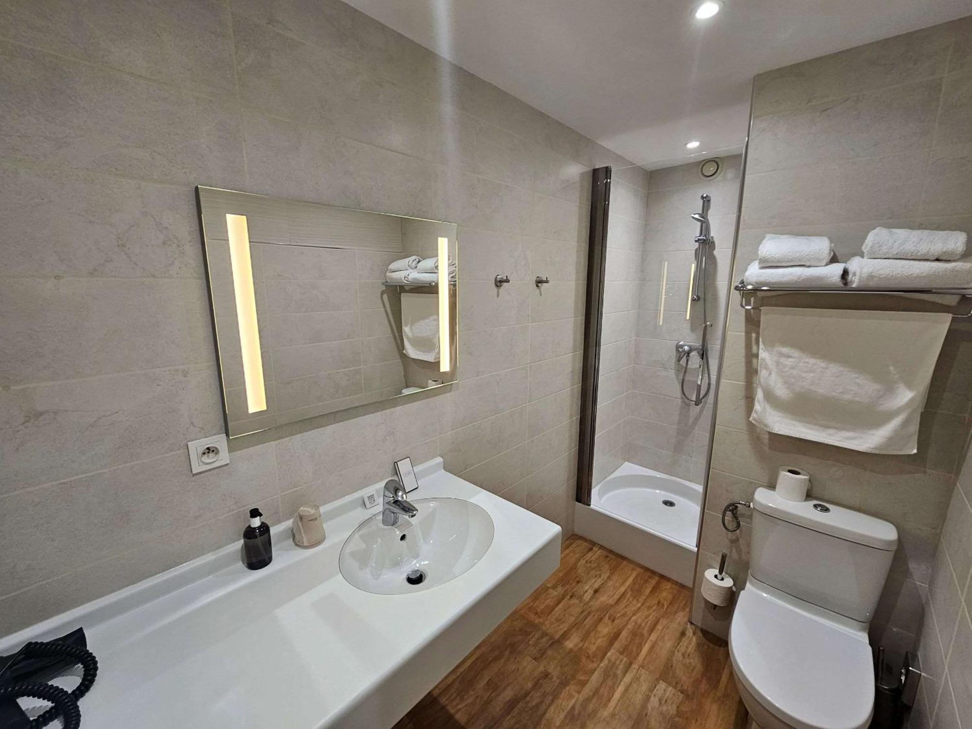 Auberge Du Lac, Sure Hotel Collection By Best Western Mesnil-Saint-Père Exteriér fotografie